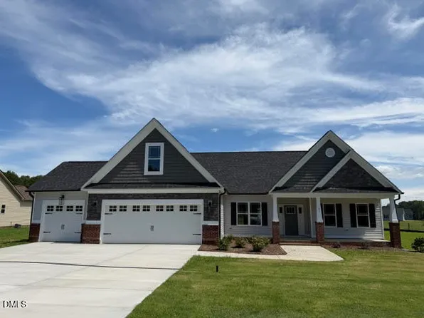 193 Big Pine Rd, Clayton, NC 27520