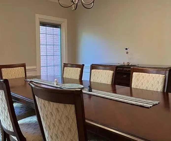 2438 Kings Arms Dr — Photo 17