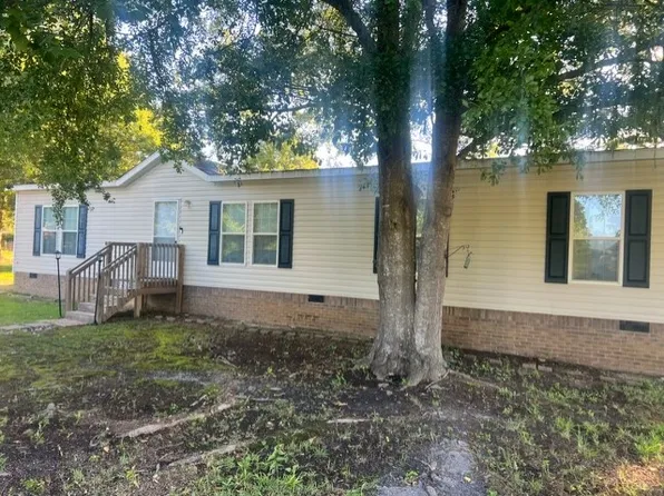 2103 Pine Hill Cir, Newberry, SC 29108