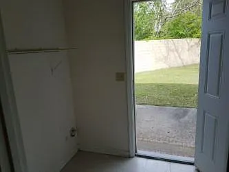 6876 Shahid Row — Photo 9