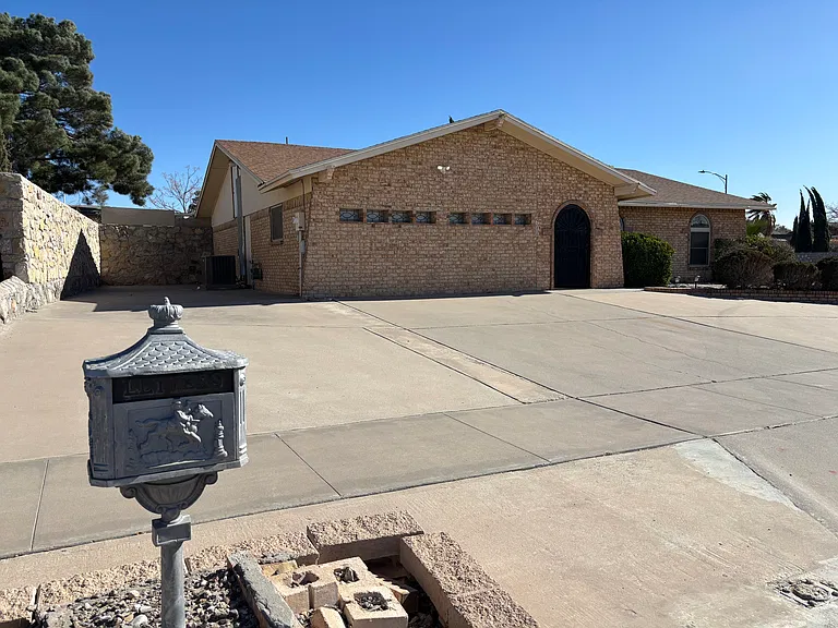 1600 Billie Marie Dr — Photo 4