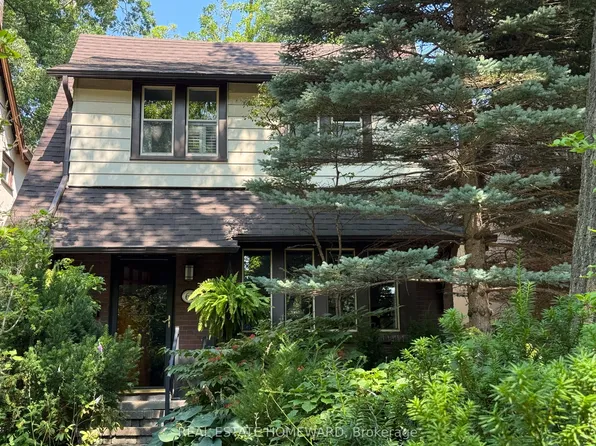 61 Normandy Blvd, Toronto, ON M4L 3K4