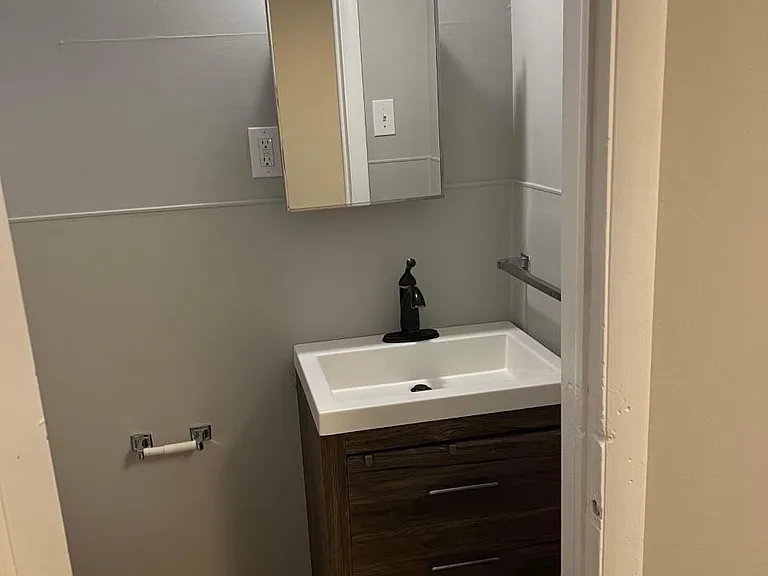235 E Washington St #235 — Photo 6
