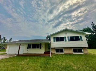 303 1st St SW, Baudette, MN 56623