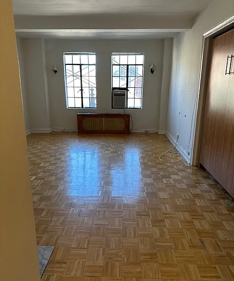 320 E 42nd St #2306 — Photo 3