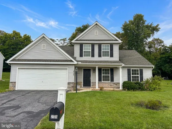 2705 Friends Cir, York, PA 17408