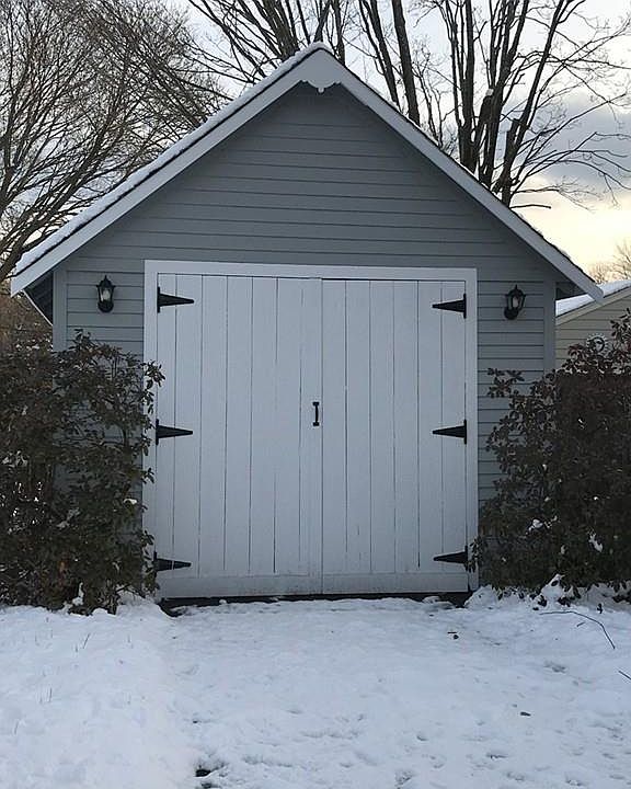 2nd image of 9 Knowles Ave