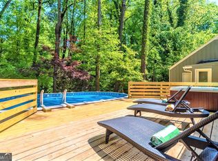 2885 Duke Of Gloucester, East Point, GA 30344