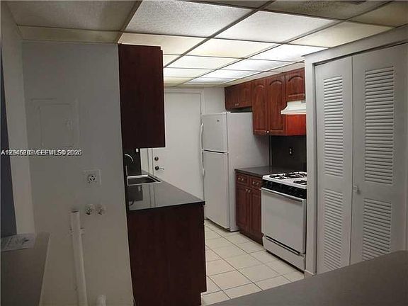 4th image of 18111 NW 68th Ave APT I208