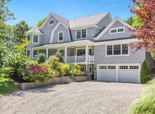 27 Prestwick Ln, Mashpee, MA 02649