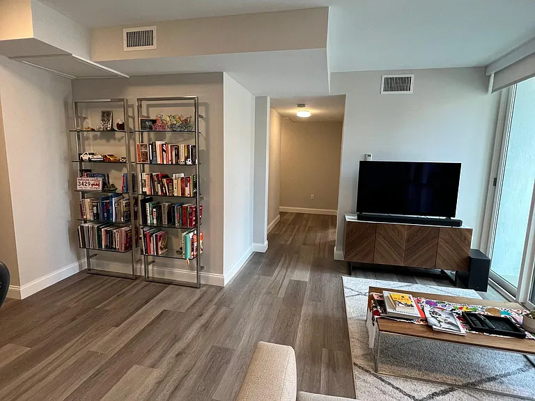 771-781 Harrison Ave #305 — Photo 9