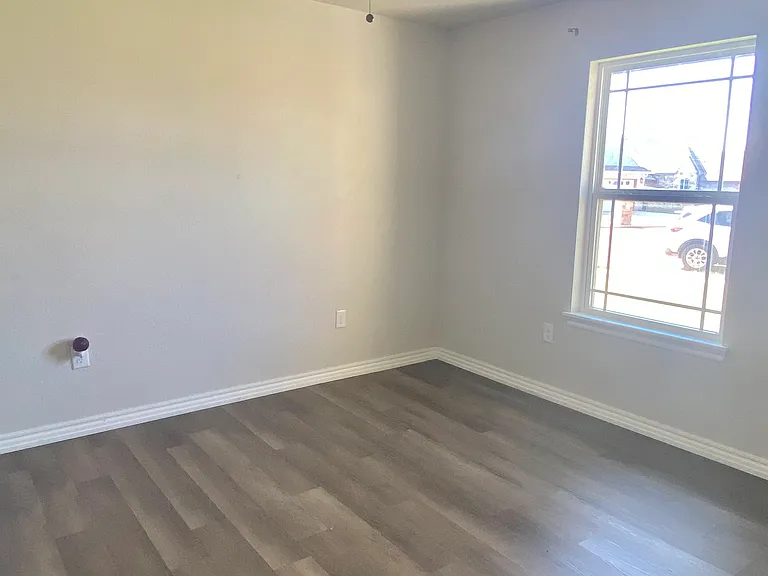 210 Meadowlark Ln — Photo 10