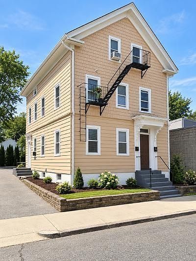 1st image of 928 Branch Ave
