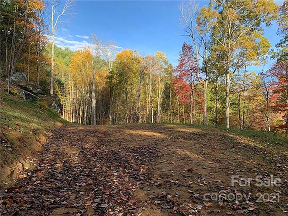 2nd image of 357 Autumn View Dr