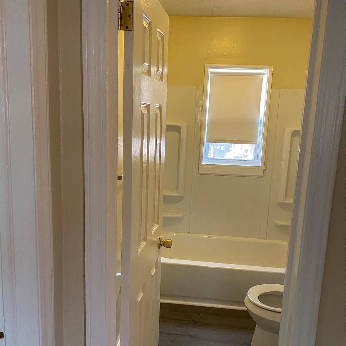 2 bed, 1.0 bath, $1,200 — Photo 3