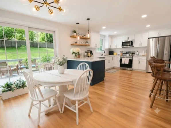 609 Washington St, Holliston, MA 01746