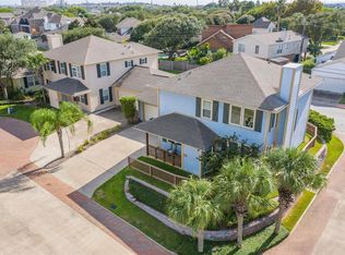 2902 Tikal Ct, Galveston, TX 77554