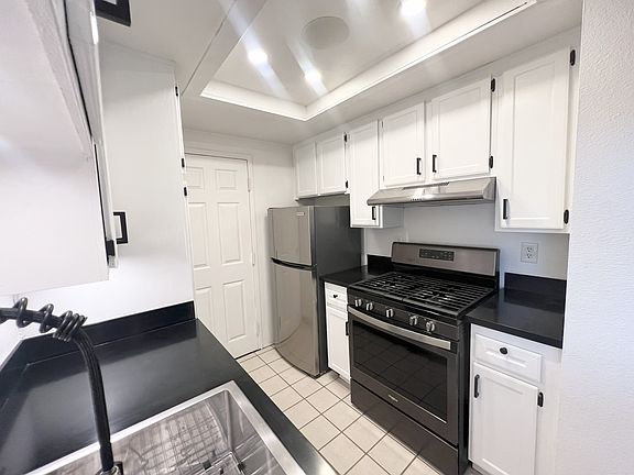 4th image of 4762 33rd St Unit 1