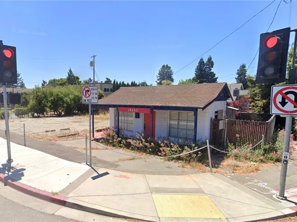 19693 Redwood Rd, Castro Valley, CA 94546