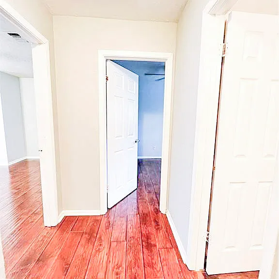 1910 Barak Ln #18 — Photo 8