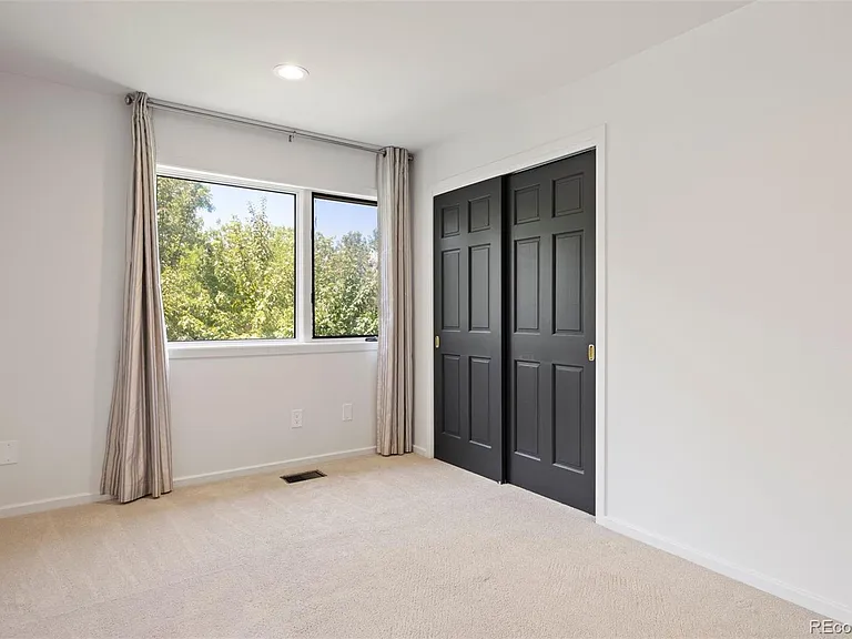 290 Madison St — Photo 29
