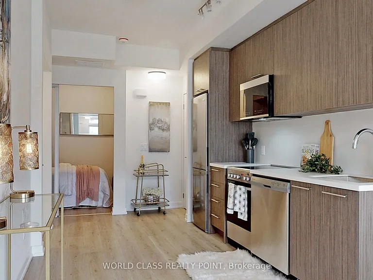 260 Finch Ave E #Townhouse 3 — Photo 6