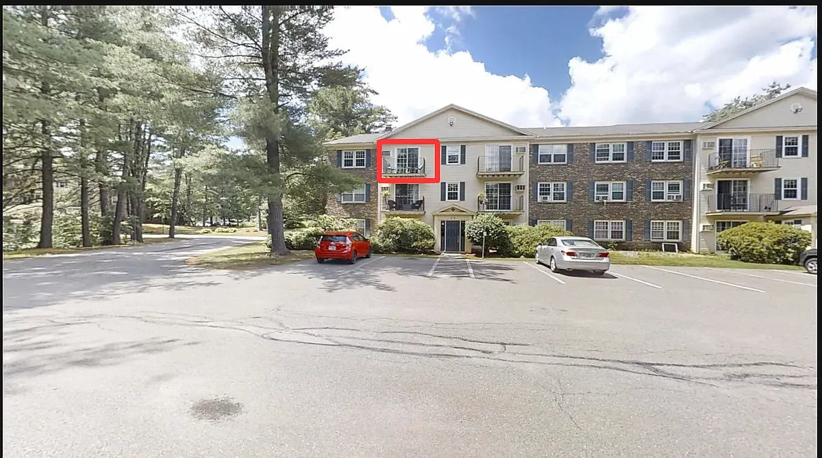 2 bed, 810 sqft, $2,400 — Photo 1