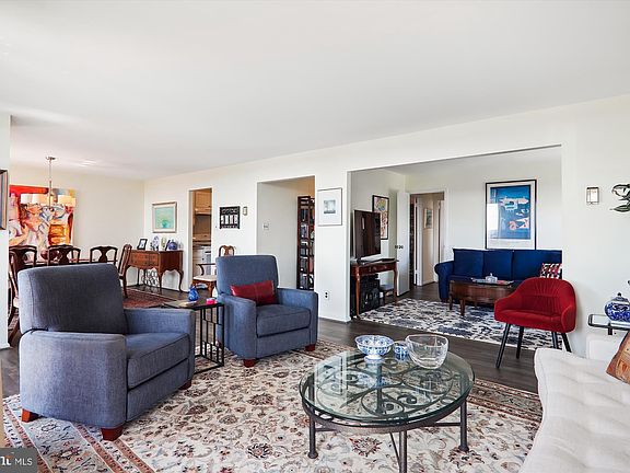 5th image of 4620 N Park Ave APT 1604E