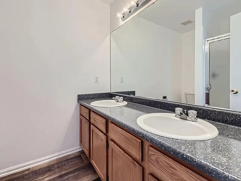 4064 Dunkirk Ct — Photo 11