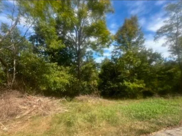 3217 Hanover Dr, Lawrenceburg, IN 47025