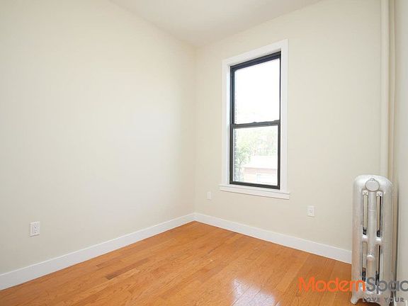 3rd image of 2819 33rd St APT 4A
