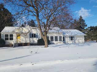 23 N Newark St, Phelps, NY 14532