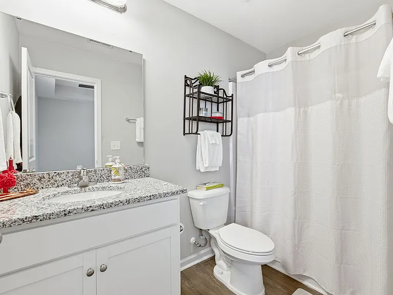 3557 Bristol Ln — Photo 8