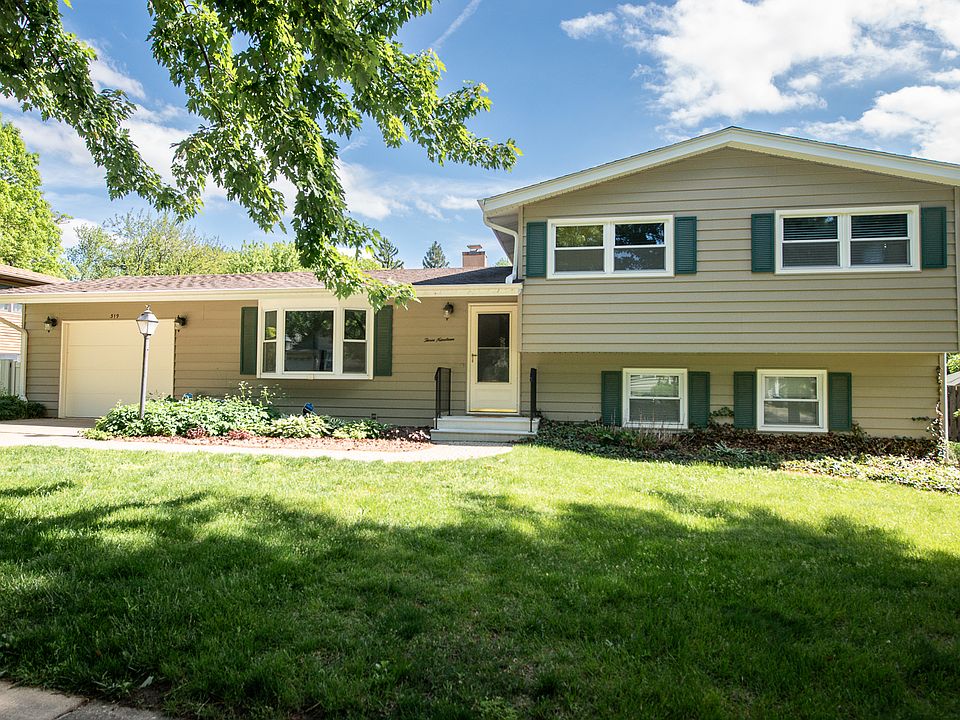 1st image of 319 Jewel Ave