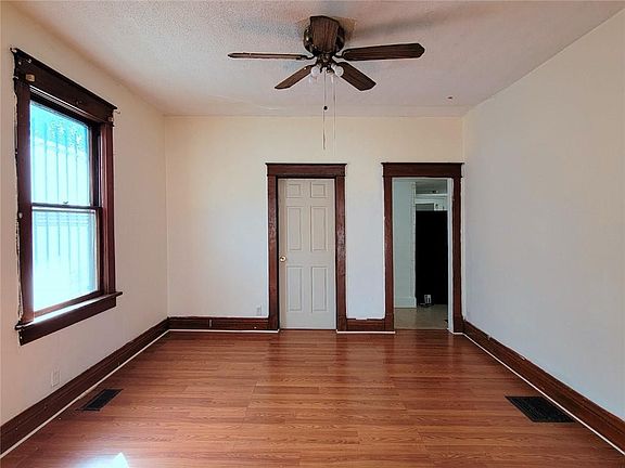 5th image of 5809 Saint John Ave