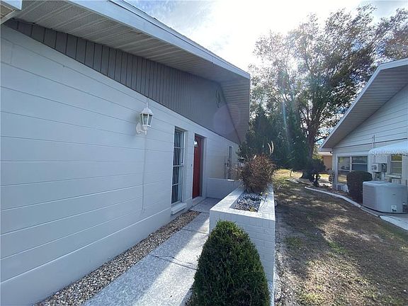 4th image of 210 Genet Ct