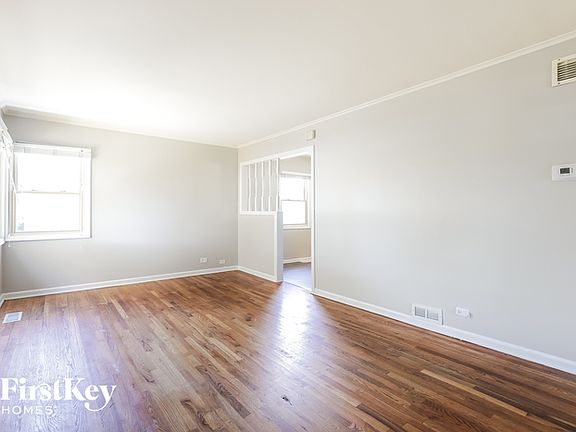 3rd image of 8017 Merrimac Ave