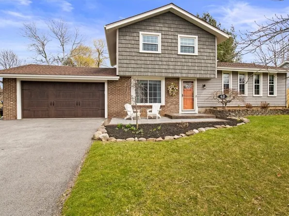42 Moorland Rd, Rochester, NY 14612