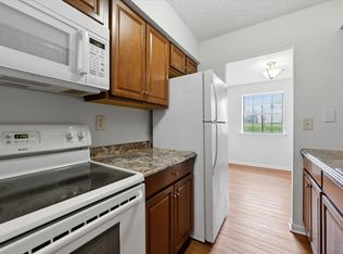 2402 Pond View Dr, West Chester, PA 19382
