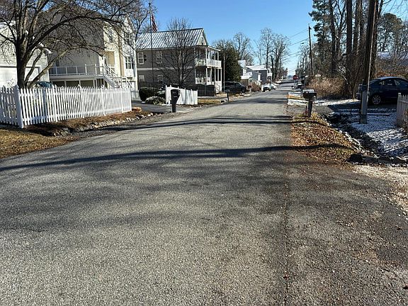 5th image of 3837 3rd St