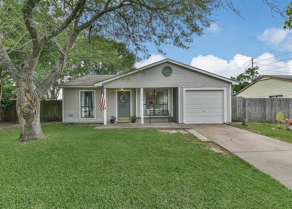 1st image of 17219 Wagganner Dr