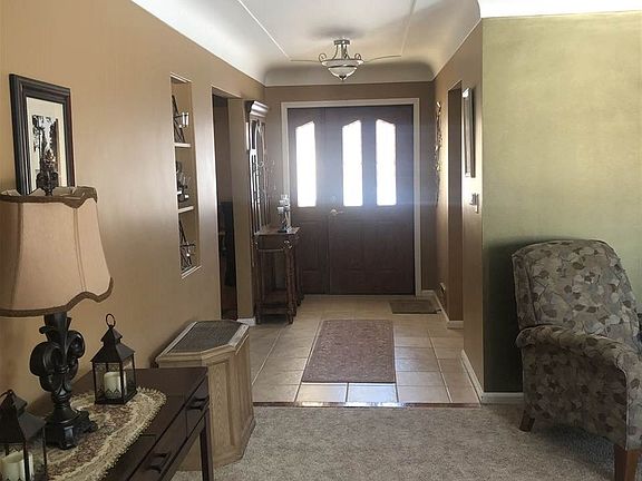2nd image of 5546 Gaertner Ct