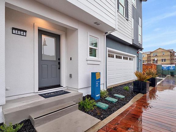 Penny Lane Residence 1