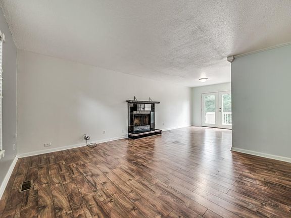5th image of 8709 Olde Colony Trl APT 34