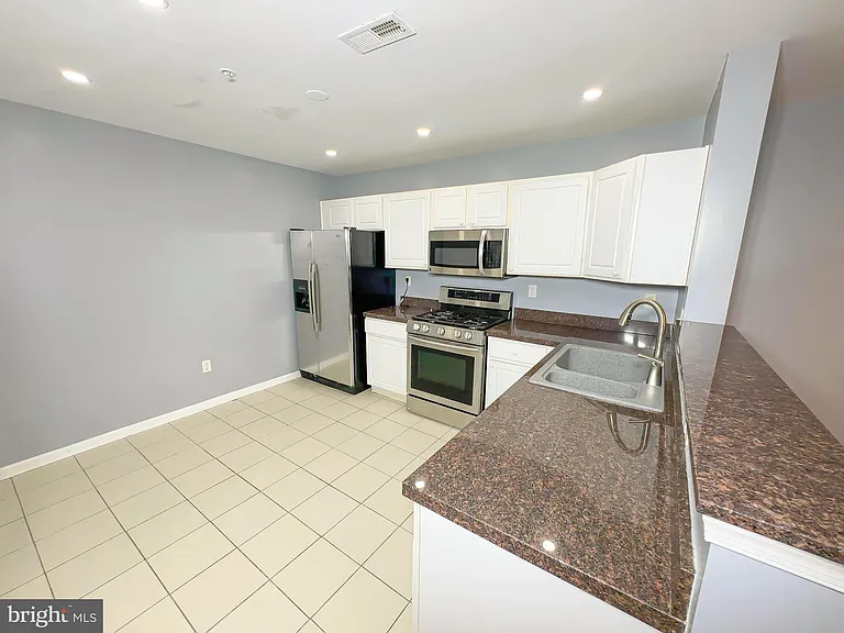 1632 Briarview Ct #50 — Photo 8