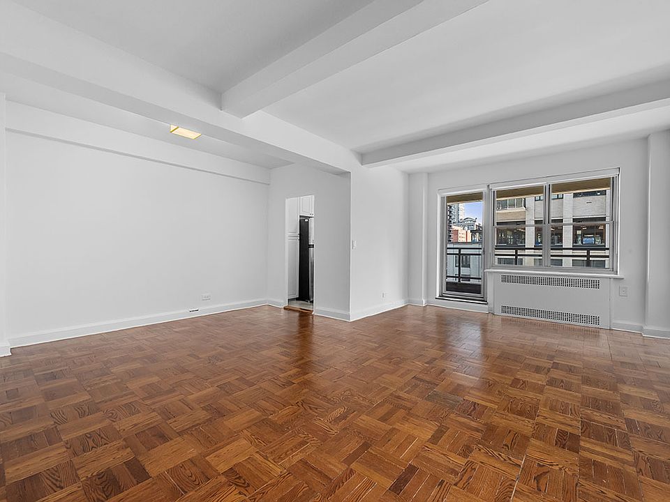 1st image of 300 E 57th St APT 2E