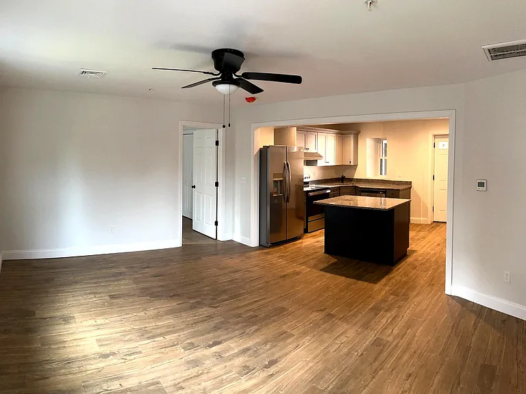 110 Broadway #C — Photo 3