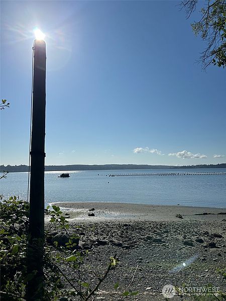 5th image of 111 Seven Sisters Beach