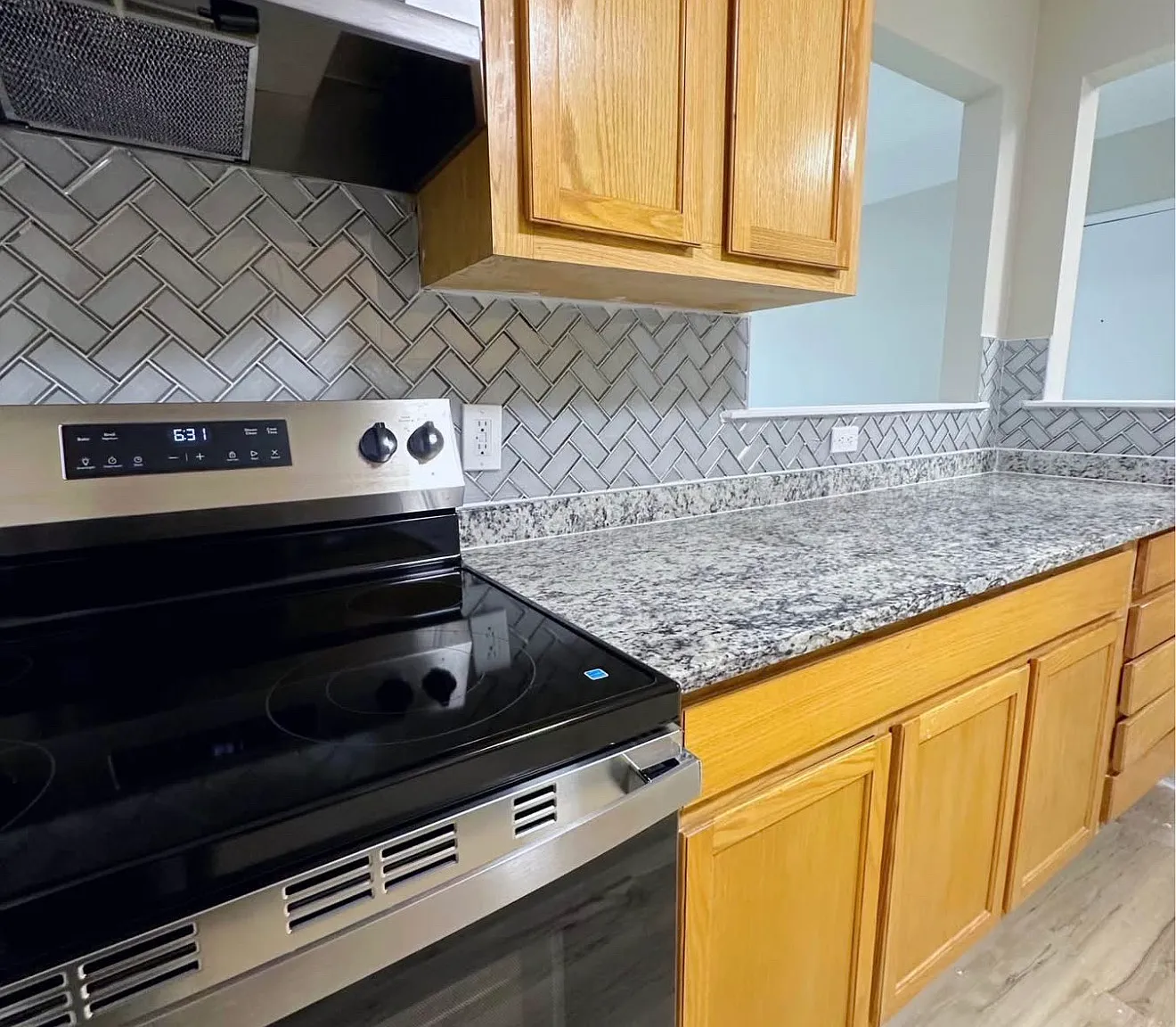 2 bed, 900 sqft, $1,550 — Photo 4