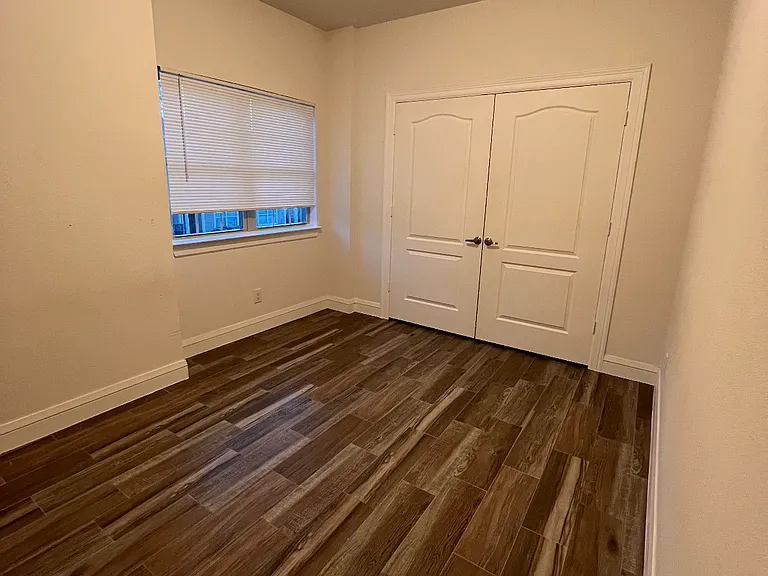 343 Skinner Ln — Photo 12
